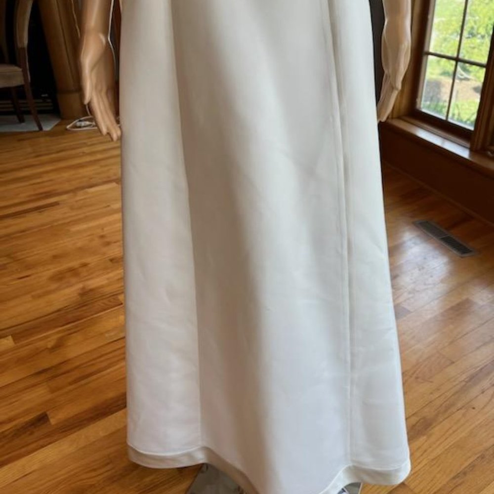 *Mon Cheri Ivory Tan Satin Sleeveless O Back Wedding Dress Bridal Gown Size 8 - Picture 9 of 14